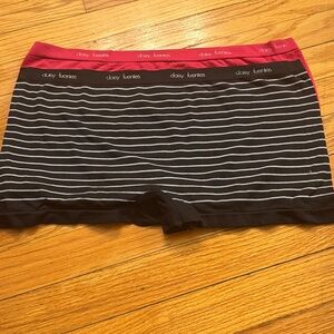 Daisy Fuentes Boyshorts 2 pack